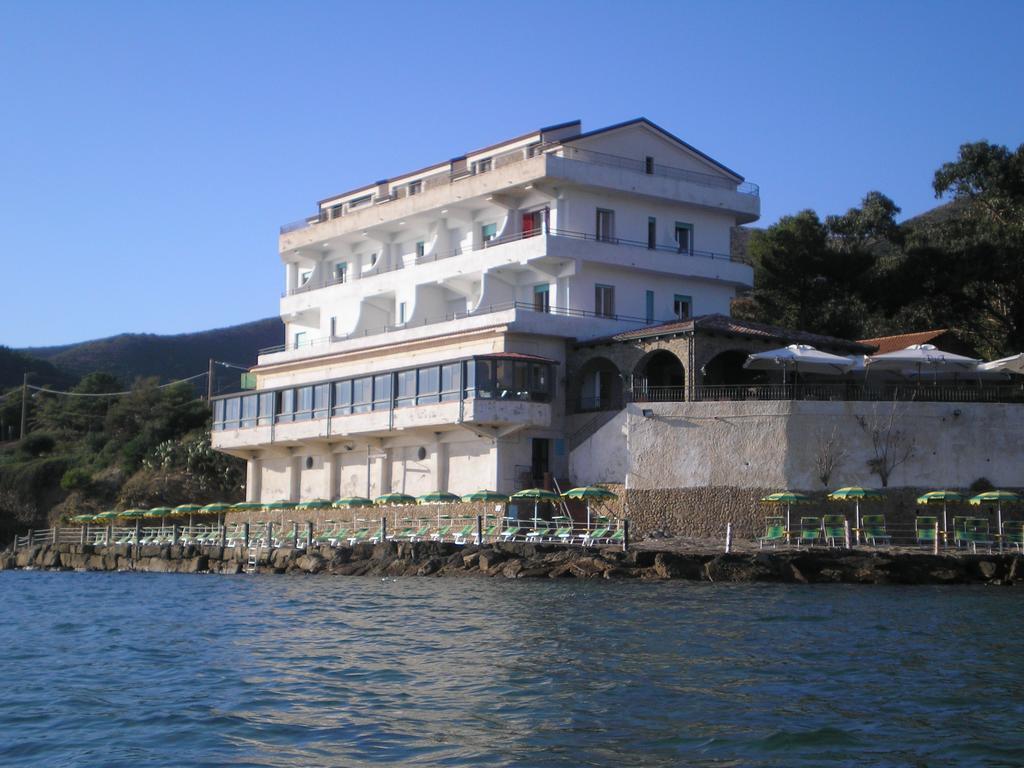 Hotel Sirena Кастеллабате Экстерьер фото