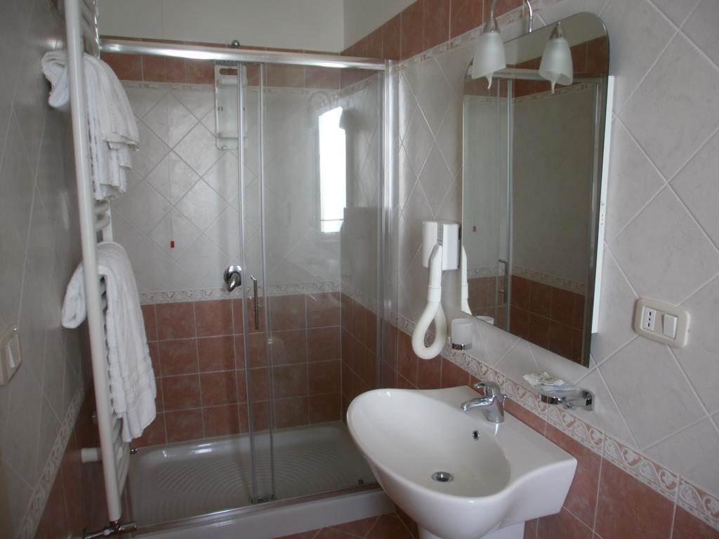 Hotel Sirena Кастеллабате Номер фото
